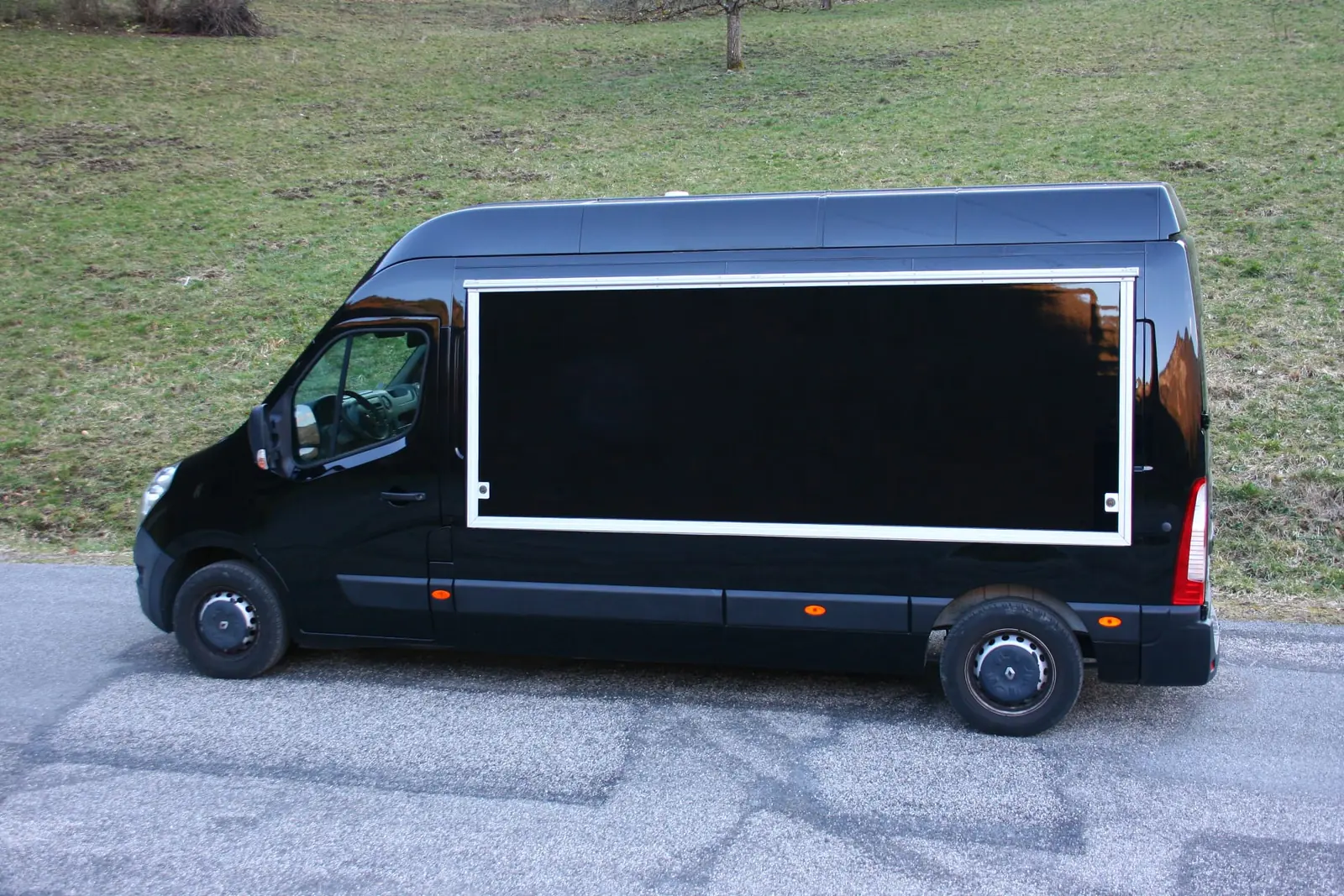 Food truck Platinum – vue extérieure